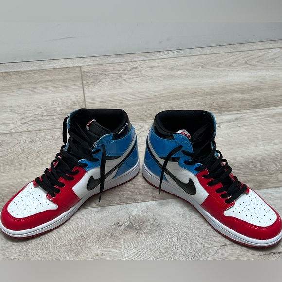 Nike Air Jordan 1 Fearless:Red, White and Blue 
US M 8.5 (CK5666-100) retro high - Picture 6 of 14